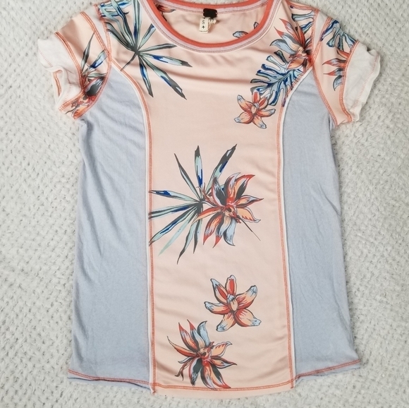 We the Free People sz S Tropics Hawaiian peach and grey floral stretchy tee - Picture 5 of 8
